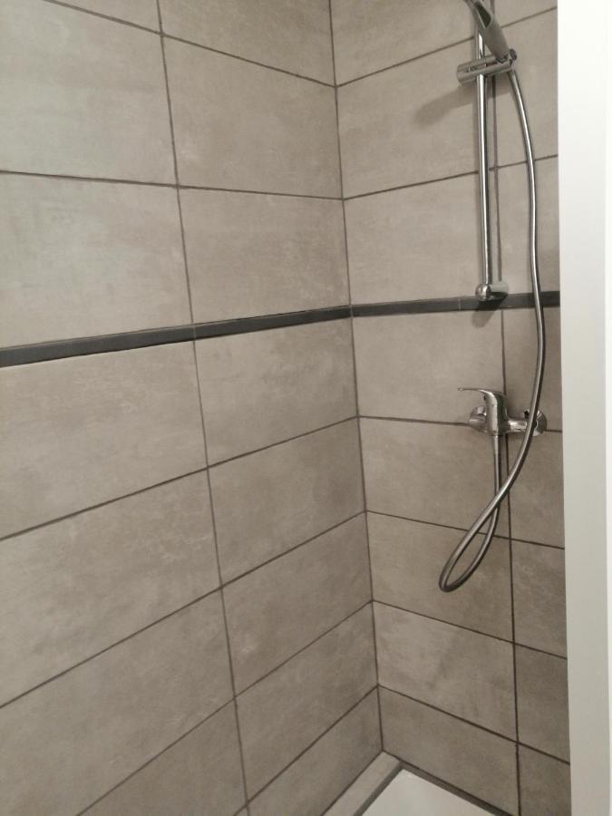 Joyeuse, Superbe Appartement D'Environs 30M2. المظهر الخارجي الصورة