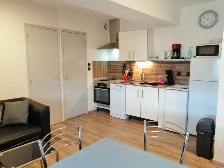Joyeuse, Superbe Appartement D'Environs 30M2. المظهر الخارجي الصورة